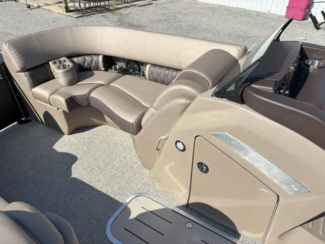 Slide: The Image of Bennington 23LXSSB 2026 - 6