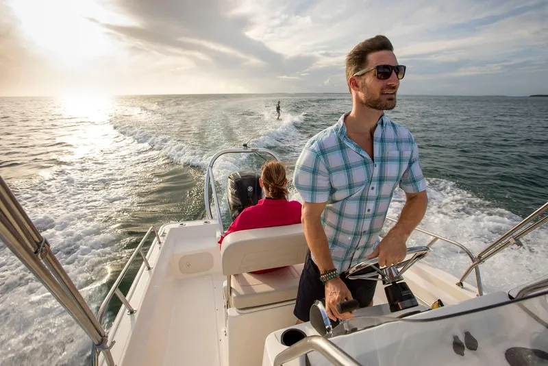 Slide: The Image of 2023-Boston-Whaler-170-Montauk-MarineMax - 4