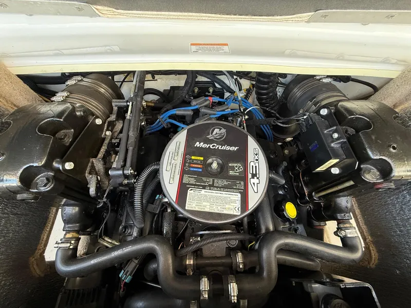 Slide: The Image of 2012 Crownline 18 SS boat engine, MerCruiser 4.3L, detailed view. - 21