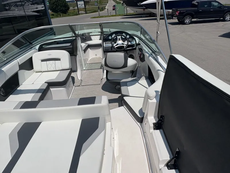 Slide: The Image of Regal 2000 ES 2019 - 2