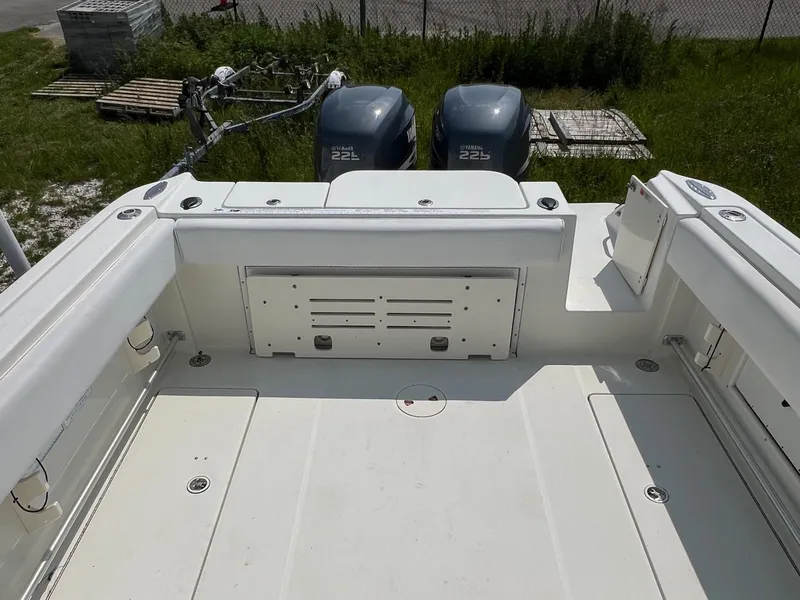 Slide: The Image of 2003 Hydra-Sports Vector 2800 WA boat deck with twin Yamaha 225 engines. - 4