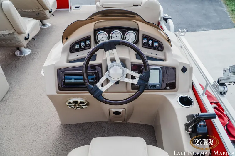 Slide: The Image of Bennington 2274GL 2012 - 16