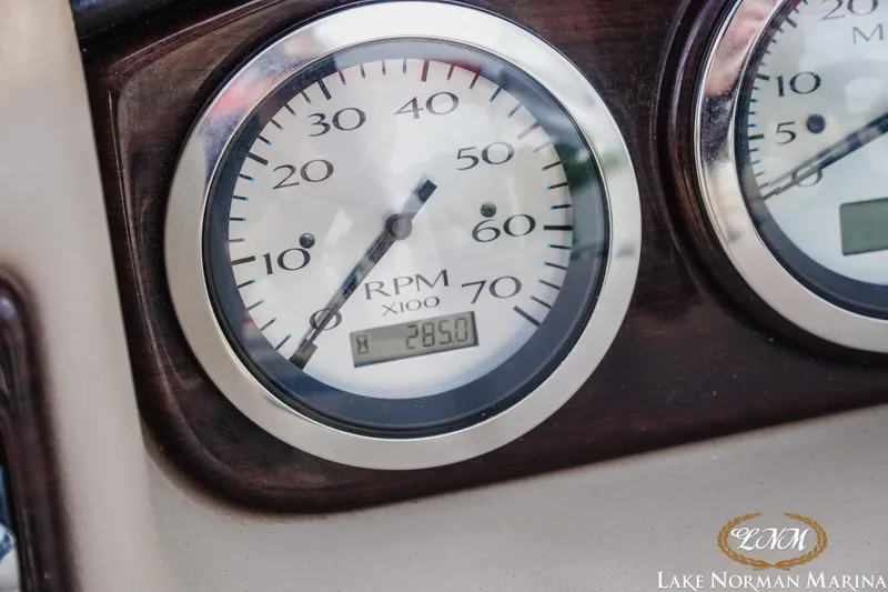 Slide: The Image of Bennington 2274GL 2012 - 17