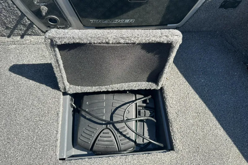 Slide: The Image of Tracker Targa V-18 Combo 2015 - 33