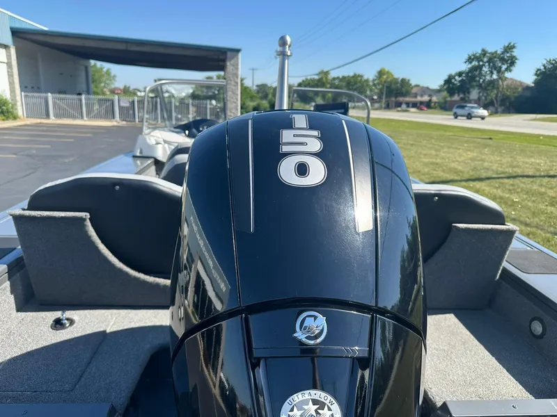 Slide: The Image of Tracker Targa V-18 Combo 2015 - 5