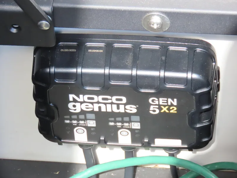 Slide: The Image of NOCO Genius GEN 5X2 battery charger in Viaggio DIAMANTE 23S, 2023 model. - 29