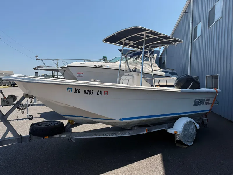 Slide: The Image of Carolina 198 DLV 2007 - 3