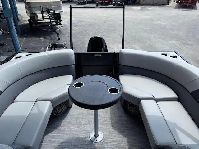 Slide: The Image of Viaggio V22U 2026 - 12