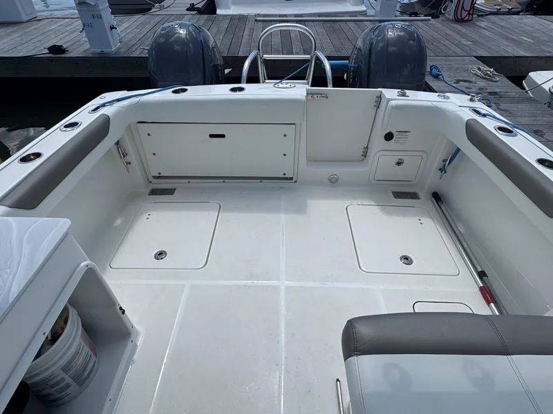 Slide: The Image of World Cat 280DC-x 2021 - 16