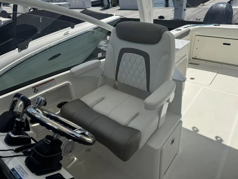 Slide: The Image of World Cat 280DC-x 2021 - 9