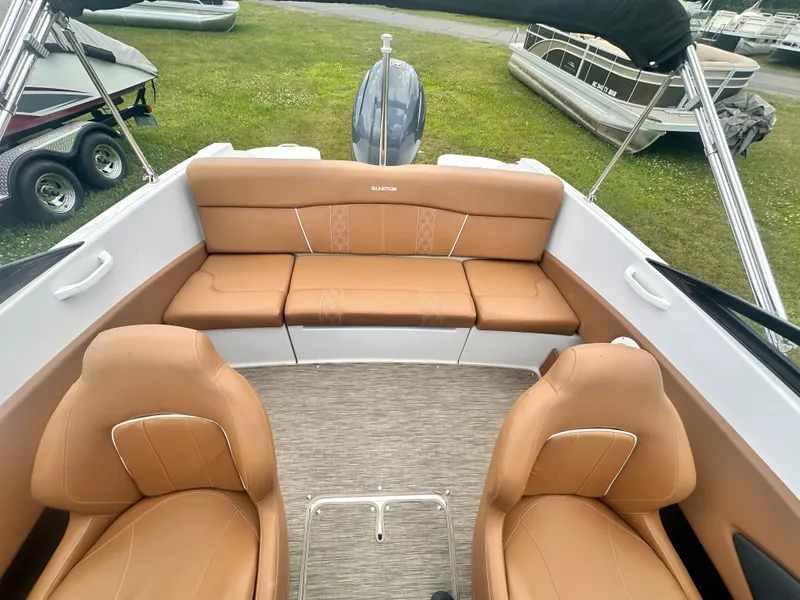 Slide: The Image of Glastron GT180 OPEN BOW 2019 - 8