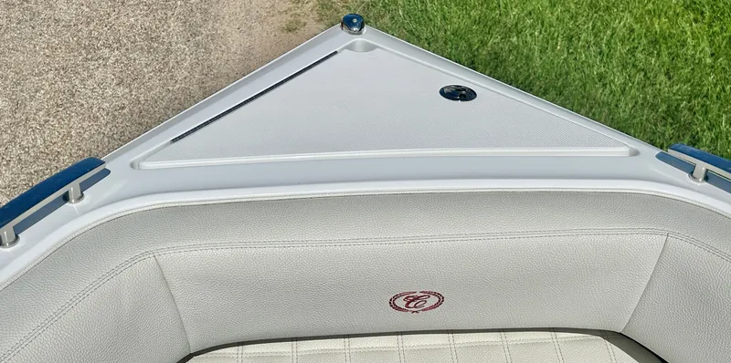 Slide: The Image of Cobalt R5 Surf 2020 - 13