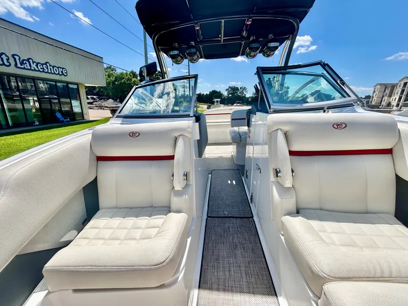 Slide: The Image of Cobalt R5 Surf 2020 - 21