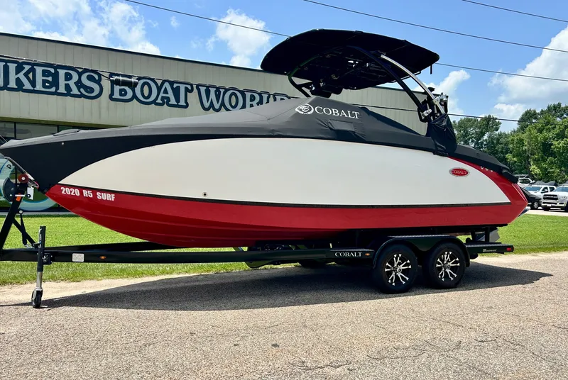 Slide: The Image of Cobalt R5 Surf 2020 - 3