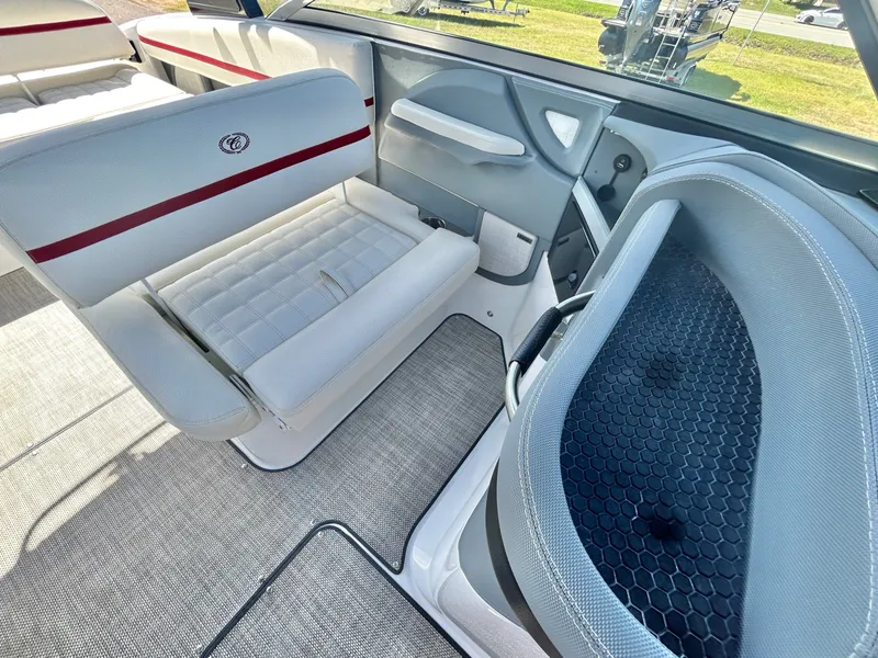 Slide: The Image of Cobalt R5 Surf 2020 - 36