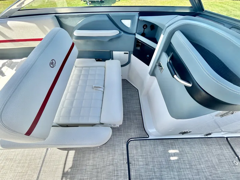 Slide: The Image of Cobalt R5 Surf 2020 - 41