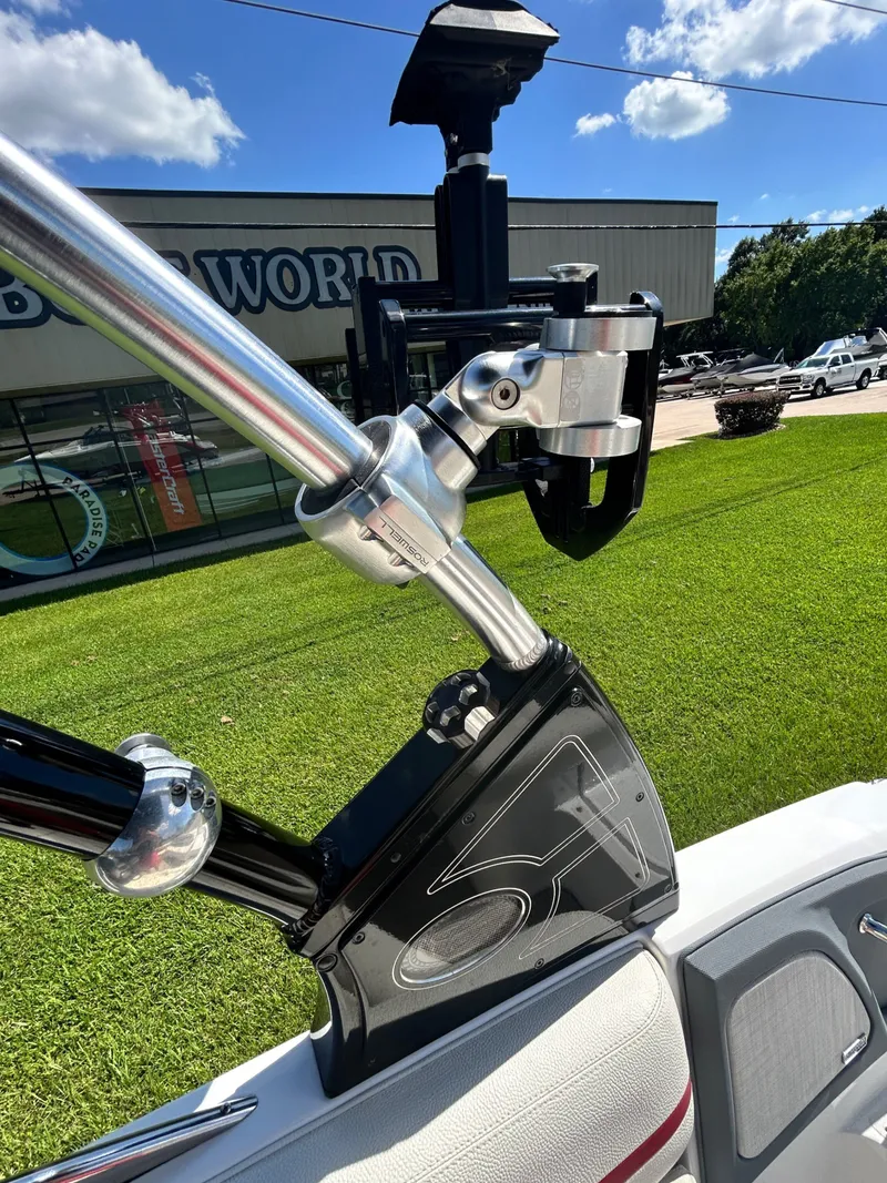 Slide: The Image of Cobalt R5 Surf 2020 - 73