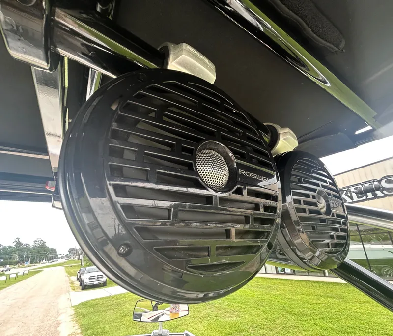 Slide: The Image of Cobalt R5 Surf 2020 - 74