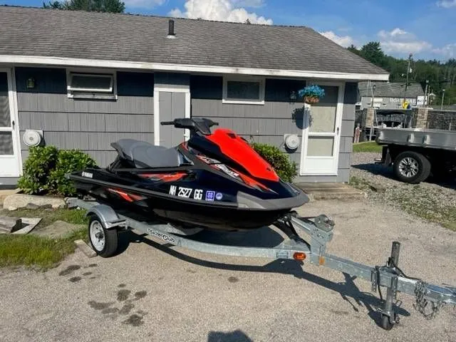 Slide: The Image of Waverunner VX DELUXE 2017 - 1