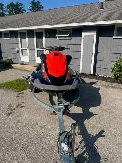 Slide: The Image of Waverunner VX DELUXE 2017 - 2