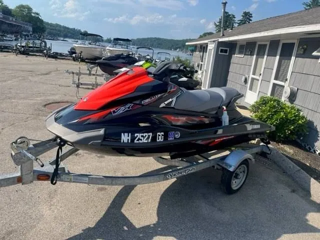 Slide: The Image of Waverunner VX DELUXE 2017 - 3