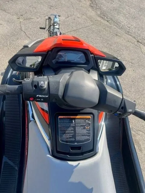 Slide: The Image of Waverunner VX DELUXE 2017 - 6