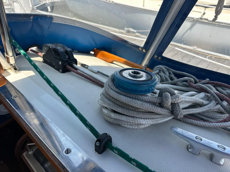 Slide: The Image of Sabre 34 1985 - 51