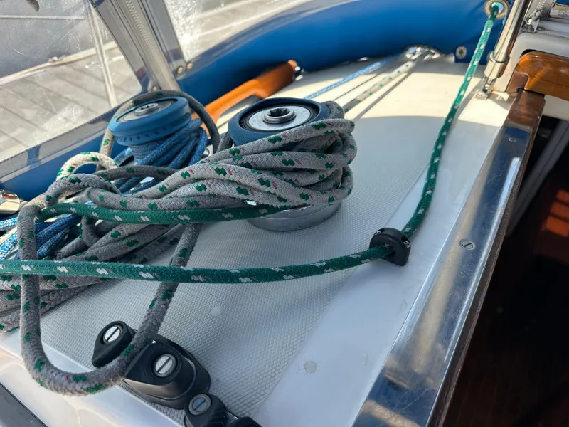 Slide: The Image of Sabre 34 1985 - 52