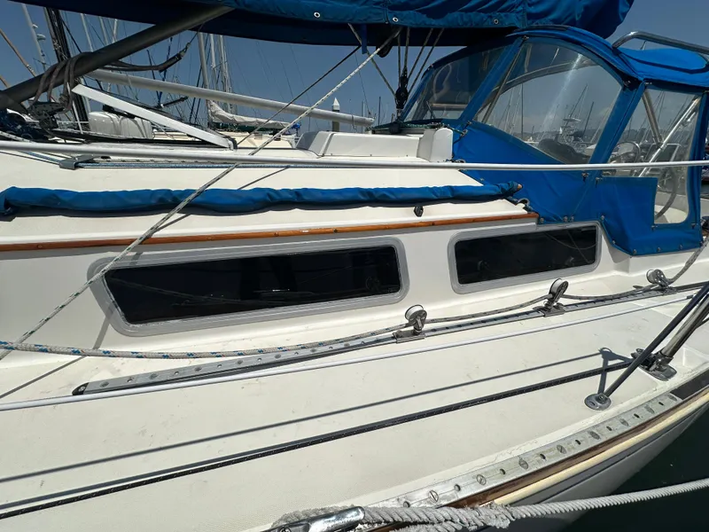 Slide: The Image of Sabre 34 1985 - 56