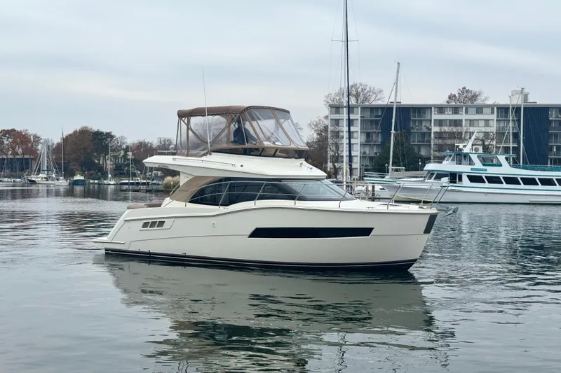Slide: The Image of 2016 Carver C34 Command Bridge Starboard Side - 10