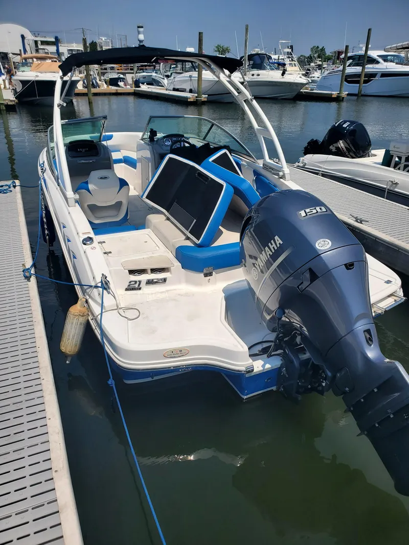 Slide: The Image of Chaparral 21 H2O Sport OB 2018 - 12