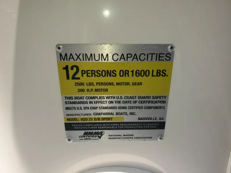 Slide: The Image of Chaparral 21 H2O Sport OB 2018 - 32