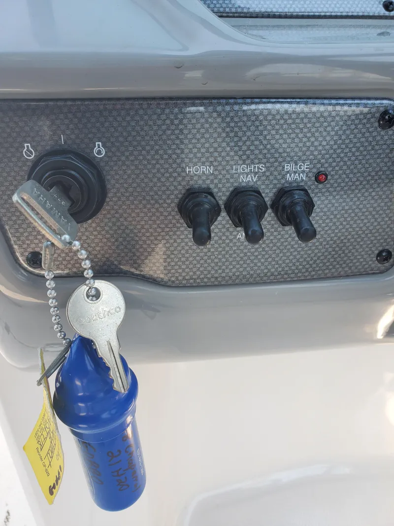 Slide: The Image of Chaparral 21 H2O Sport OB 2018 - 37