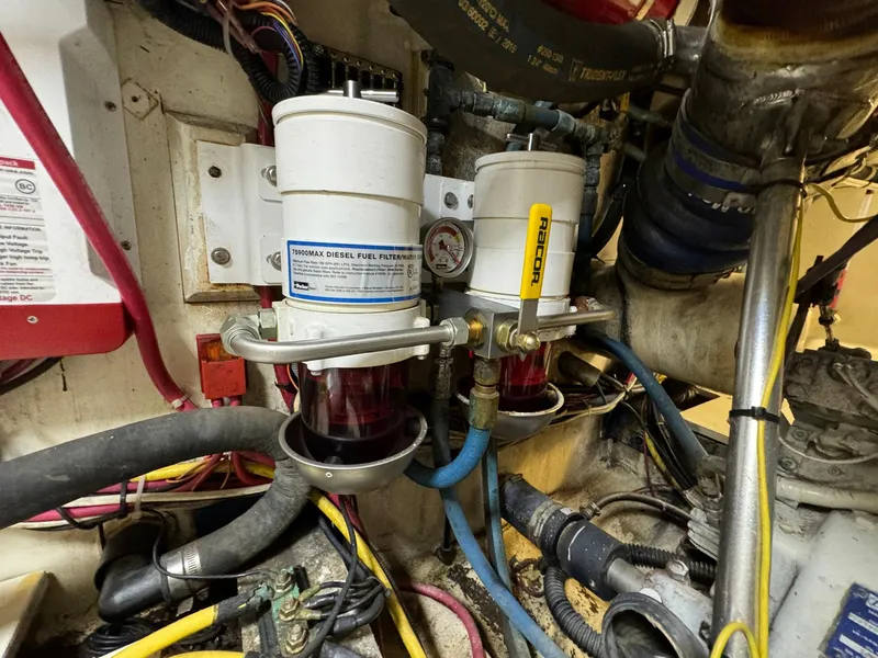 Slide: The Image of Custom Stardust 32 Express 2005 - 50