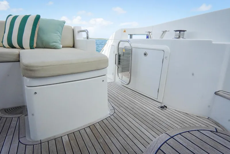 Slide: The Image of Azimut 54 2015 - 86