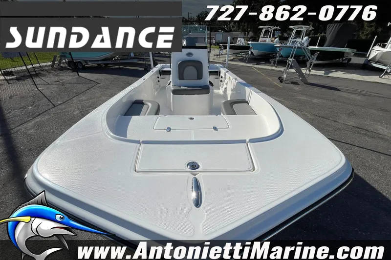 Slide: The Image of Sundance DX20 boat, 2025 model, displayed at Antonietti Marine dealership. - 10
