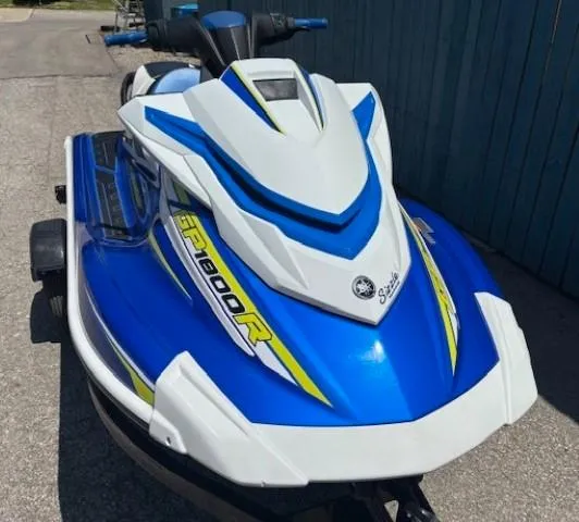 Yamaha WaveRunner GP1800R 2019 - Marine Source