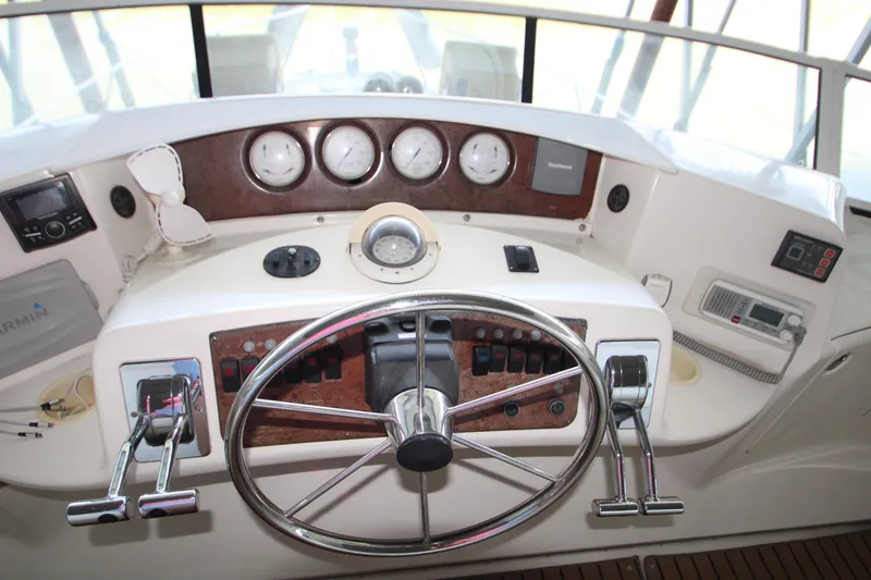 Slide: The Image of Silverton 43 Motor Yacht 2002 - 60