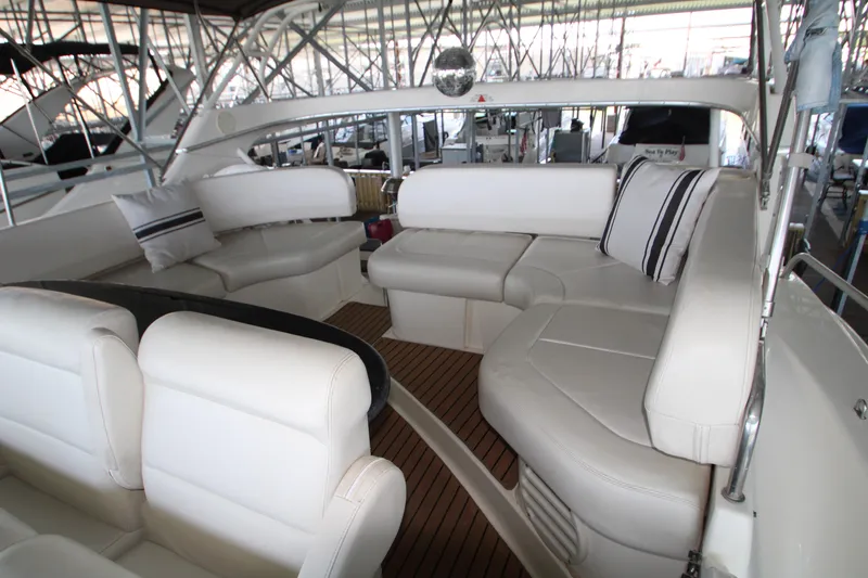 Slide: The Image of Silverton 43 Motor Yacht 2002 - 69