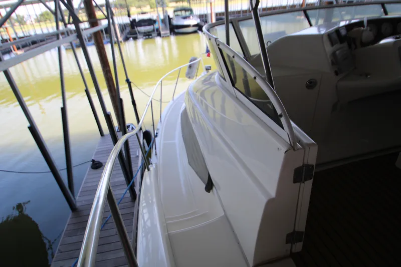 Slide: The Image of Silverton 43 Motor Yacht 2002 - 70