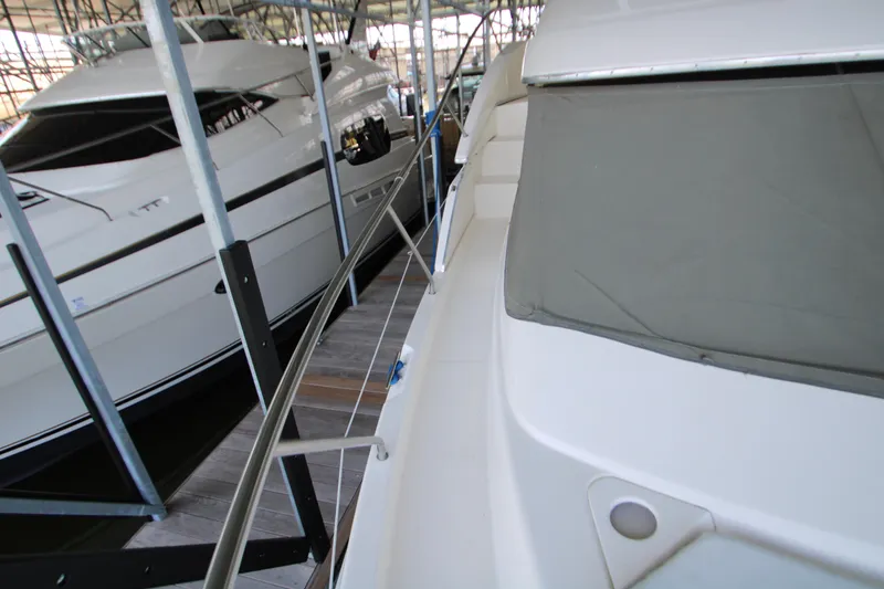 Slide: The Image of Silverton 43 Motor Yacht 2002 - 76