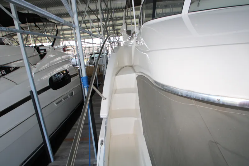 Slide: The Image of Silverton 43 Motor Yacht 2002 - 77