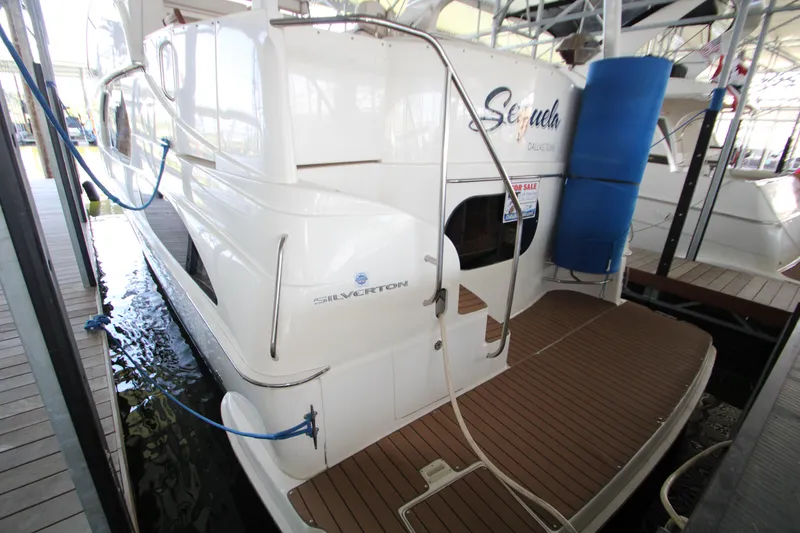 Slide: The Image of Silverton 43 Motor Yacht 2002 - 84