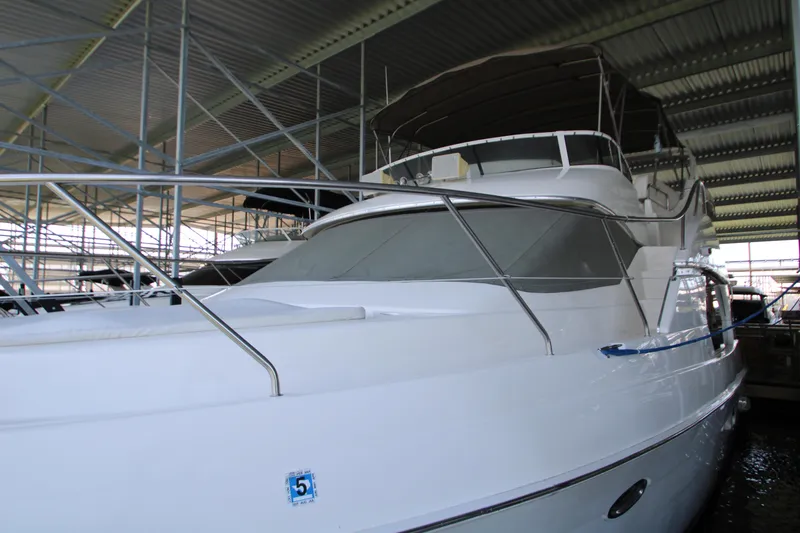 Slide: The Image of Silverton 43 Motor Yacht 2002 - 90