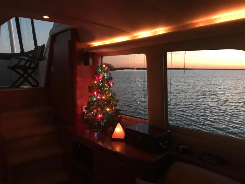 Slide: The Image of Silverton 43 Motor Yacht 2002 - 97