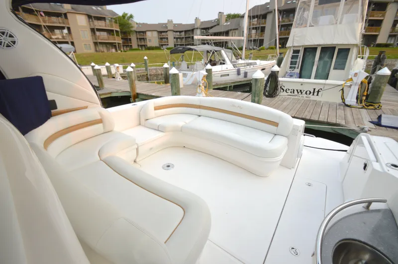 Slide: The Image of Sea Ray 44 Sundancer 2006 - 18