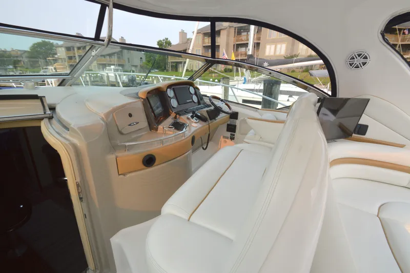 Slide: The Image of Sea Ray 44 Sundancer 2006 - 19