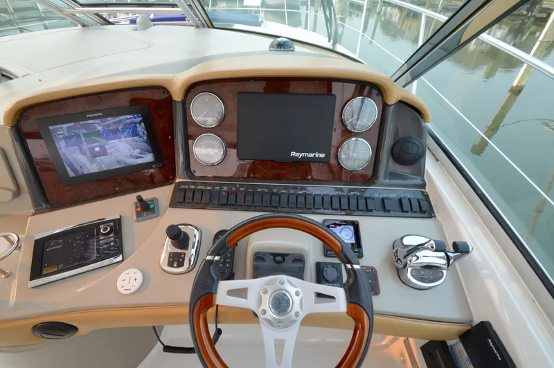 Slide: The Image of Sea Ray 44 Sundancer 2006 - 23