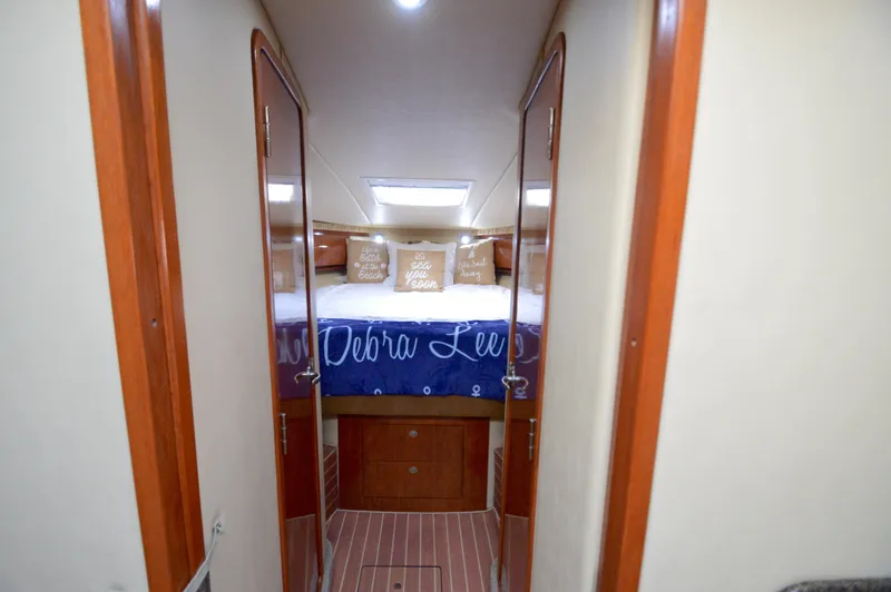 Slide: The Image of Sea Ray 44 Sundancer 2006 - 32