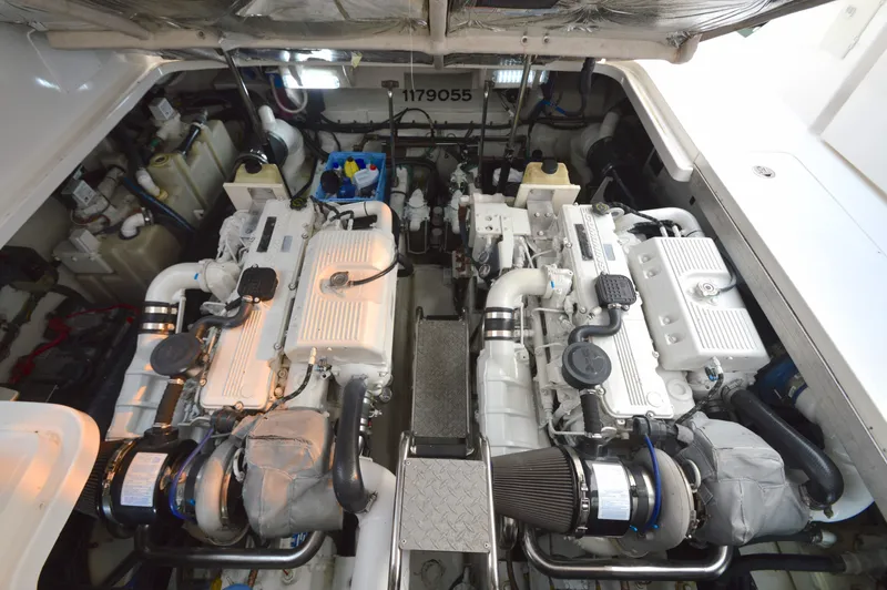 Slide: The Image of Sea Ray 44 Sundancer 2006 - 44